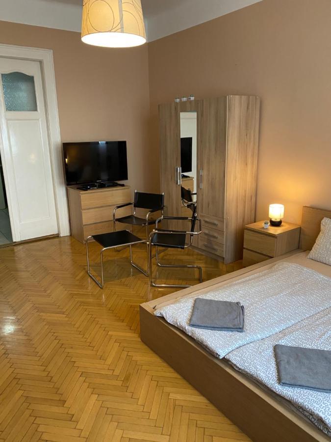 Pala Gardem Apartamento Budapest Exterior foto